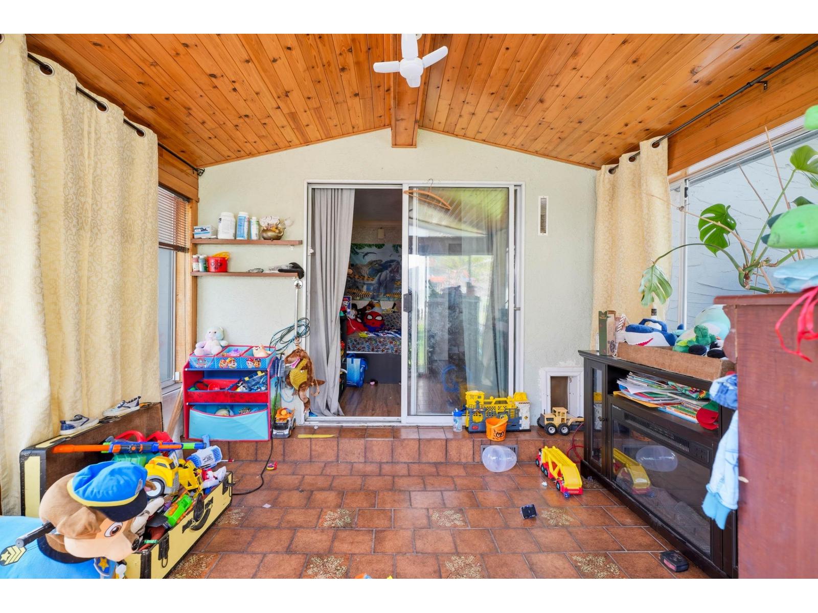 2574 Campbell Avenue, Abbotsford, British Columbia  V2S 4A4 - Photo 12 - R3114032