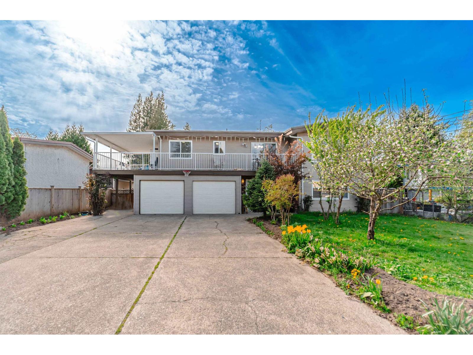 3095 Royal Street, Abbotsford, British Columbia  V2T 2J1 - Photo 1 - R3114218