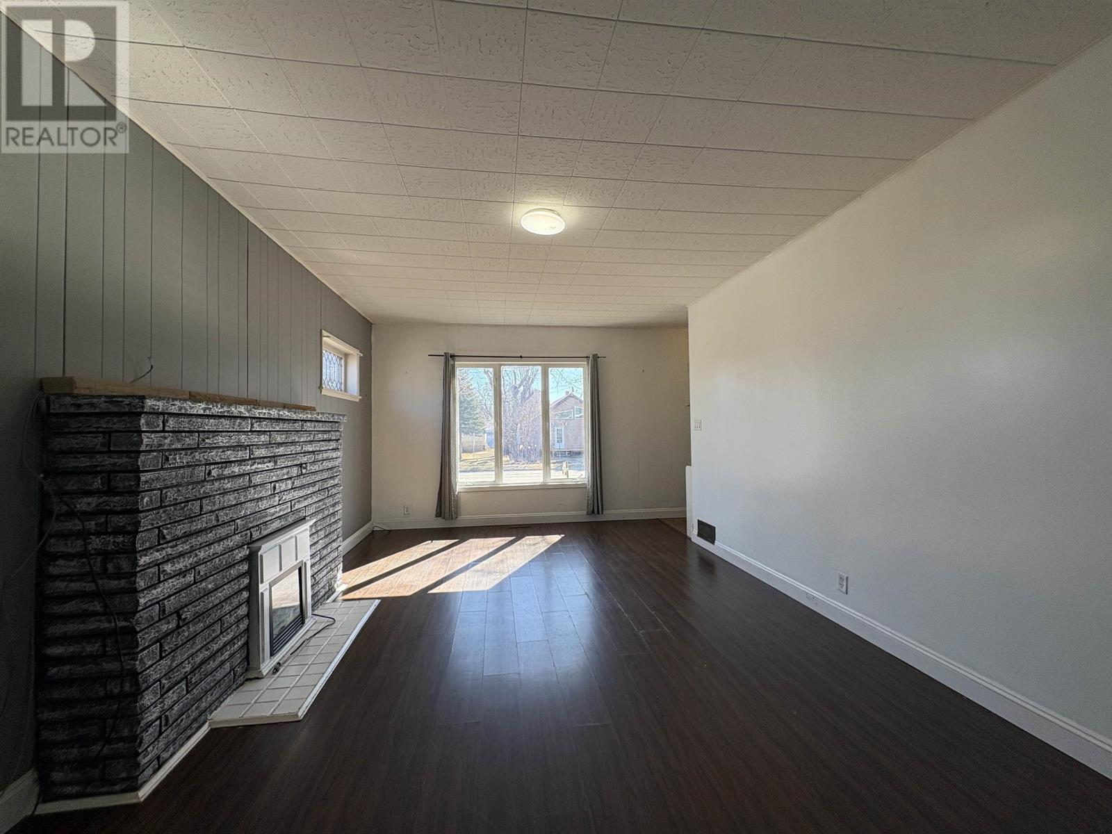 605 Crowe Ave, Fort Frances, Ontario  P9A 2L5 - Photo 5 - TB2600398