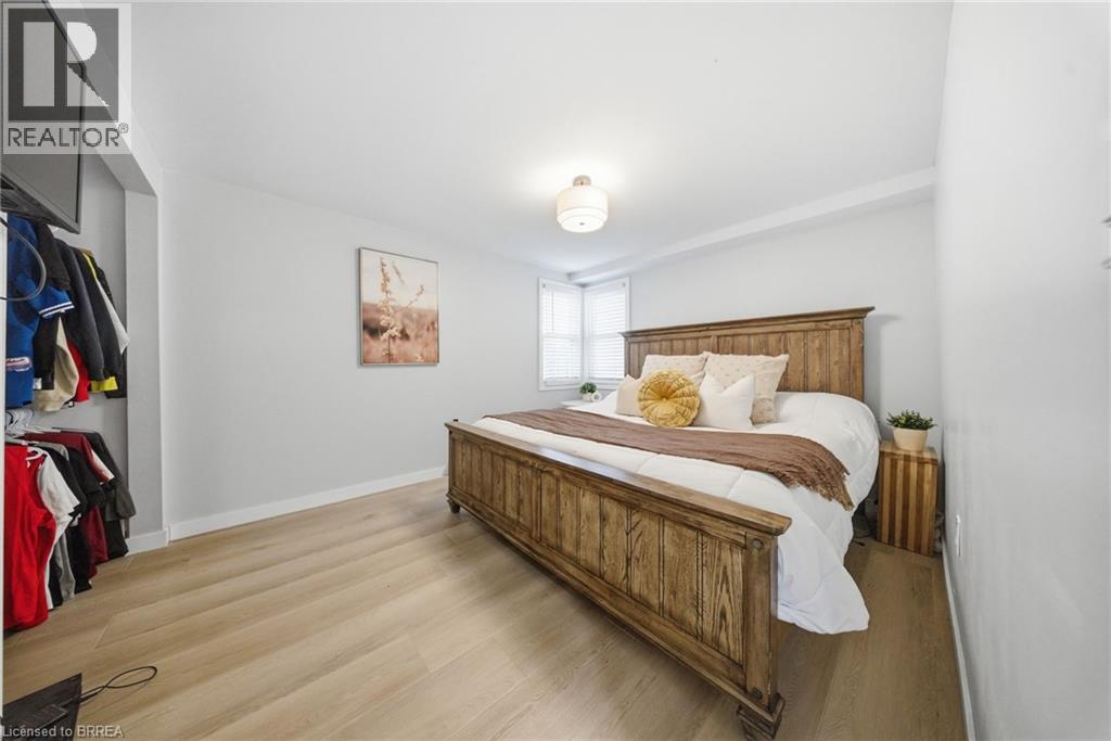 71 Fourth Avenue, Brantford, Ontario  N3S 6P6 - Photo 11 - 40819365