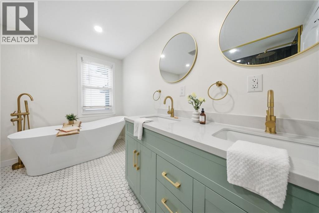 71 Fourth Avenue, Brantford, Ontario  N3S 6P6 - Photo 12 - 40819365