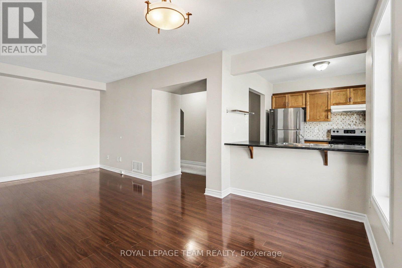 2100 Madrid Avenue, Ottawa, Ontario  K2J 0K4 - Photo 11 - X13031282