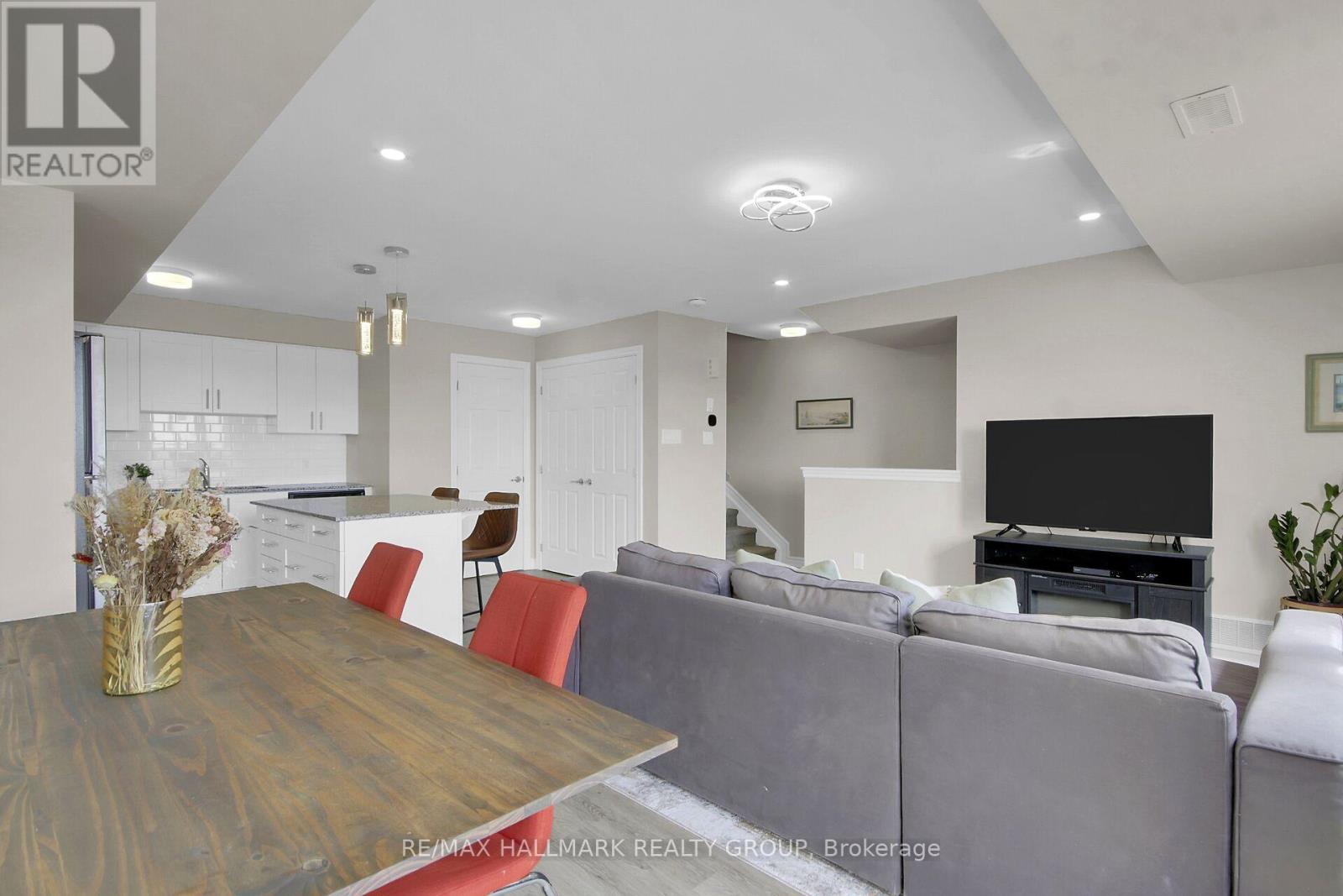 220 Pilot Private, Ottawa, Ontario  K2V 0S4 - Photo 12 - X13031366