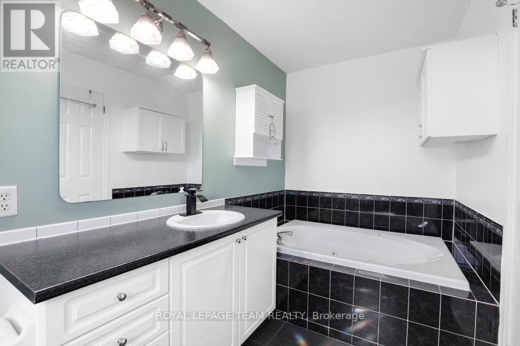 576 Chardonnay Drive, Ottawa, Ontario  K4A 4J9 - Photo 21 - X13031422