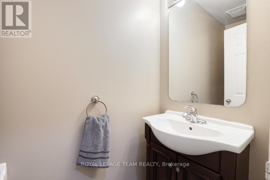 576 Chardonnay Drive, Ottawa, Ontario  K4A 4J9 - Photo 4 - X13031422