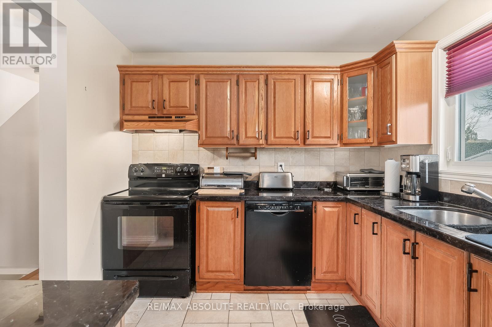 1475 Deavy Way, Ottawa, Ontario  K1E 2W7 - Photo 14 - X13031488