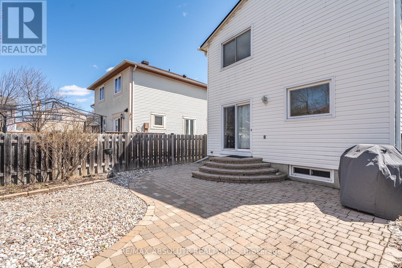 1475 Deavy Way, Ottawa, Ontario  K1E 2W7 - Photo 4 - X13031488