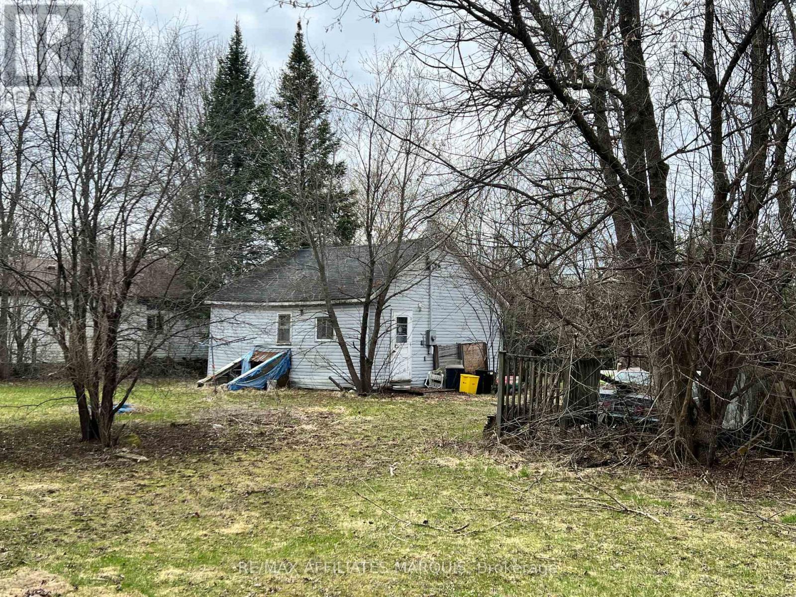 75 Union Street, Montague, Ontario  K7A 4S4 - Photo 9 - X13031492