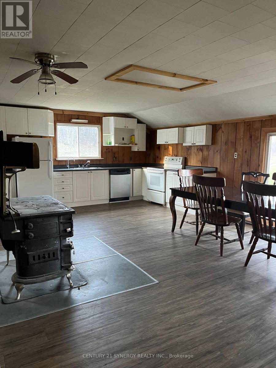 1018 Folger Road, Frontenac (Frontenac North), Ontario  K0H 2J0 - Photo 24 - X13031514