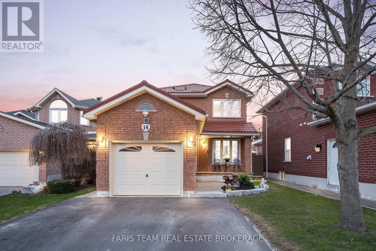 14 NIGHTINGALE CRESCENT, Barrie, Ontario