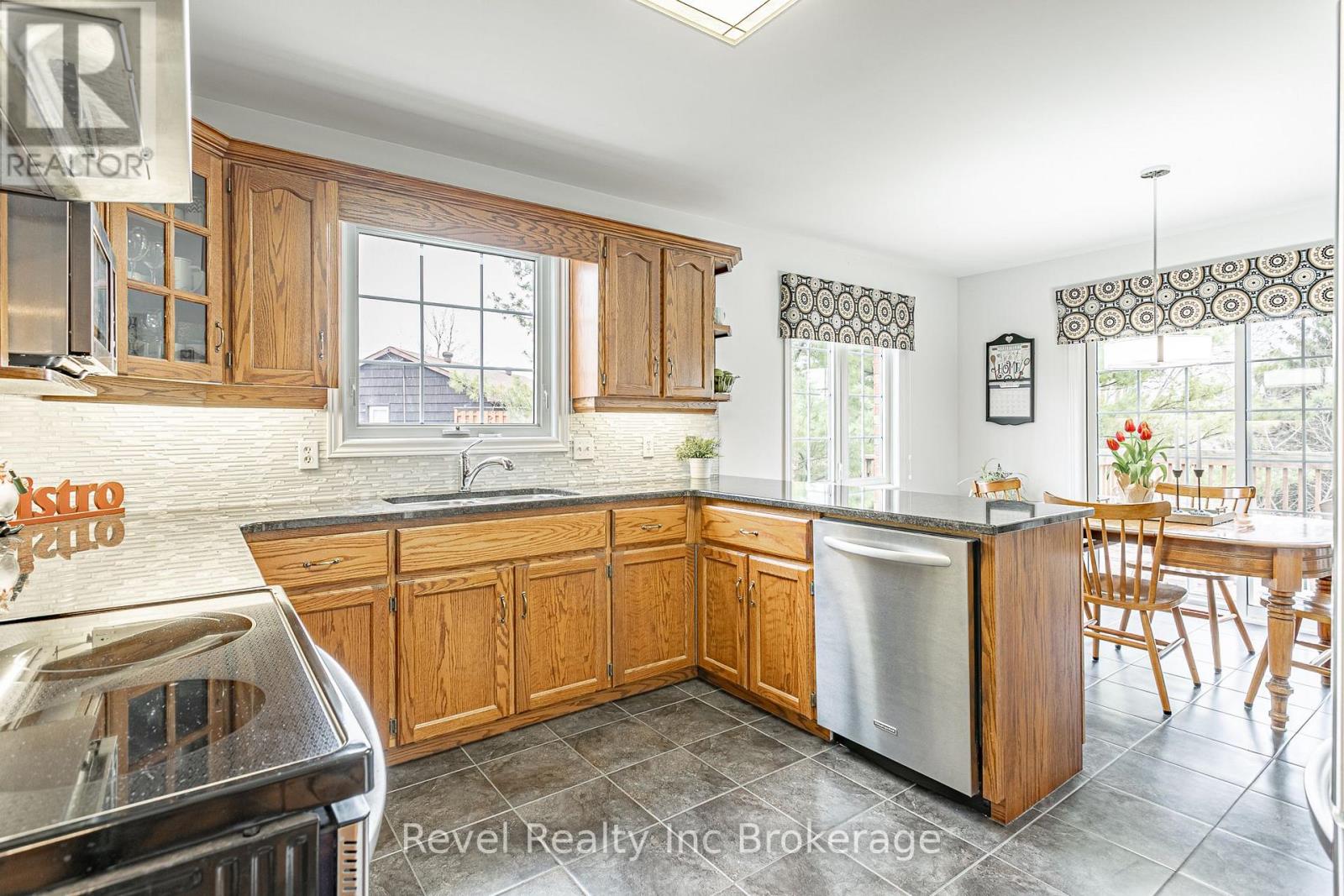 152 North Town Line E, Ingersoll, Ontario  N5C 2B6 - Photo 8 - X13031356