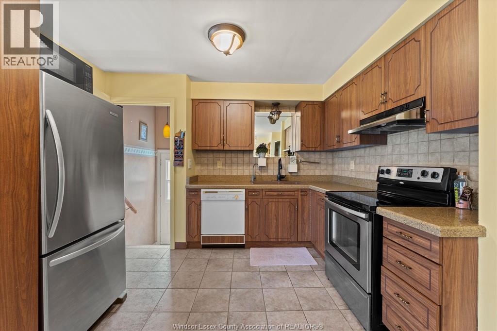 2840 Avondale Avenue, Windsor, Ontario  N9E 1X2 - Photo 12 - 26008932