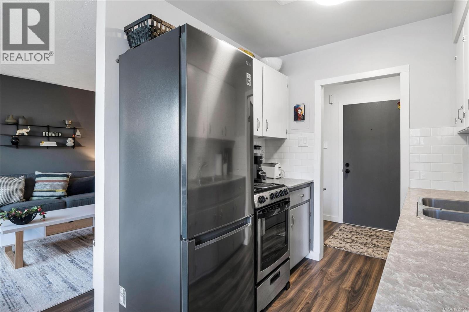 109 1975 Lee Ave, Victoria, British Columbia  V8R 4W9 - Photo 15 - 1032155