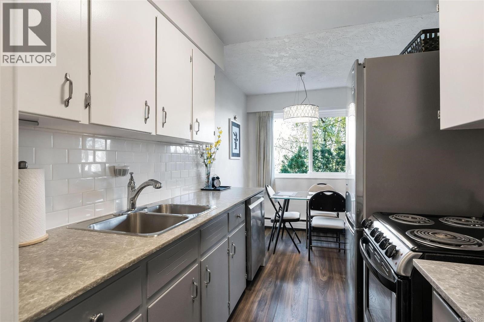 109 1975 Lee Ave, Victoria, British Columbia  V8R 4W9 - Photo 16 - 1032155