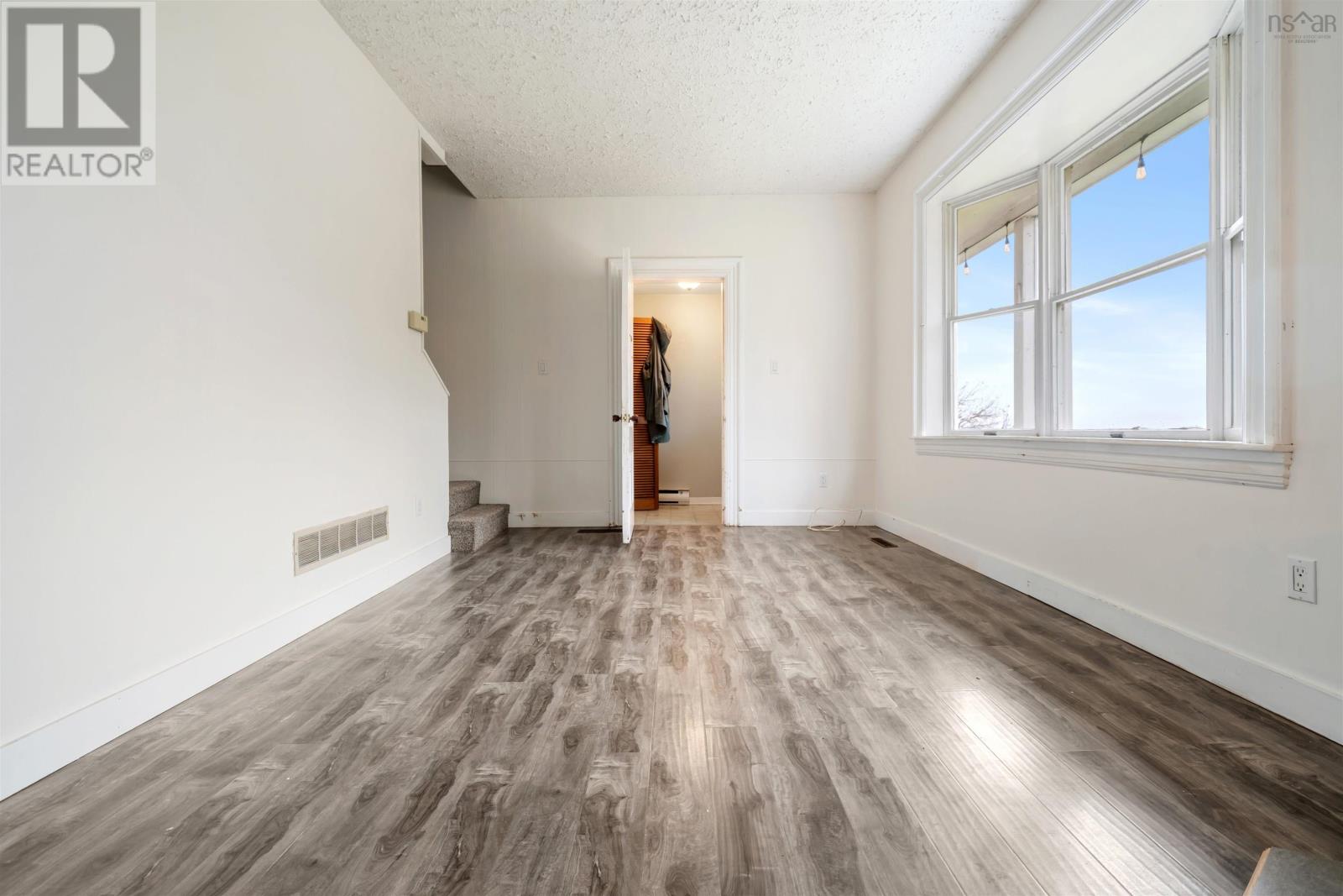 230 Victoria Street E, Amherst, Nova Scotia  B4H 1Y9 - Photo 43 - 202528069