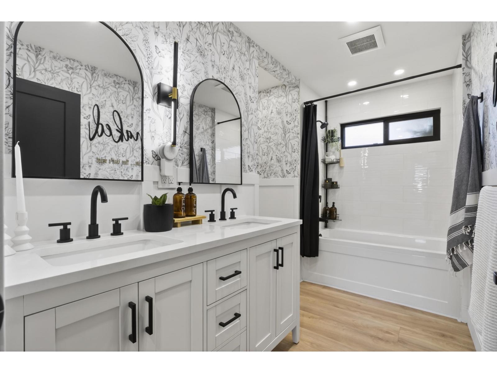 27015 34a Avenue, Langley, British Columbia  V4W 3H3 - Photo 18 - R3114165