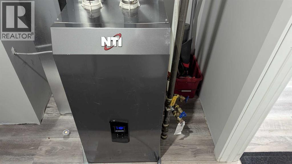 7102a Marler Drive, Camrose, Alberta  T4V 3L8 - Photo 27 - A2280630