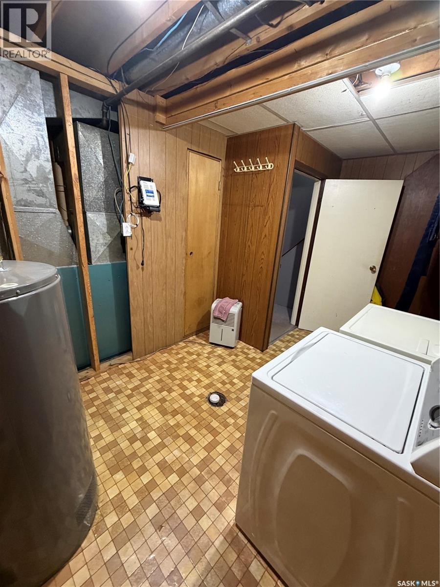 715 Donald Street, Hudson Bay, Saskatchewan  S0E 0Y0 - Photo 35 - SK033590