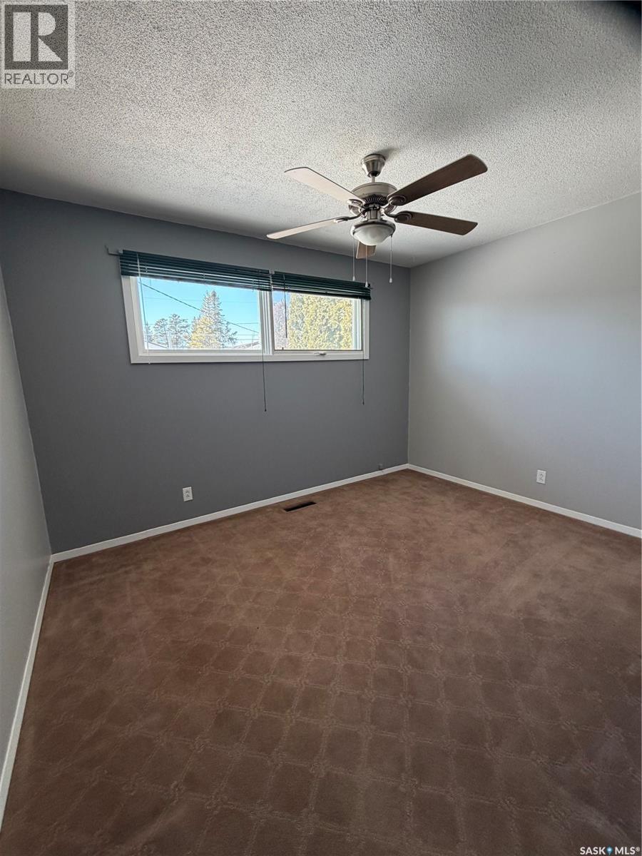 715 Donald Street, Hudson Bay, Saskatchewan  S0E 0Y0 - Photo 12 - SK033590