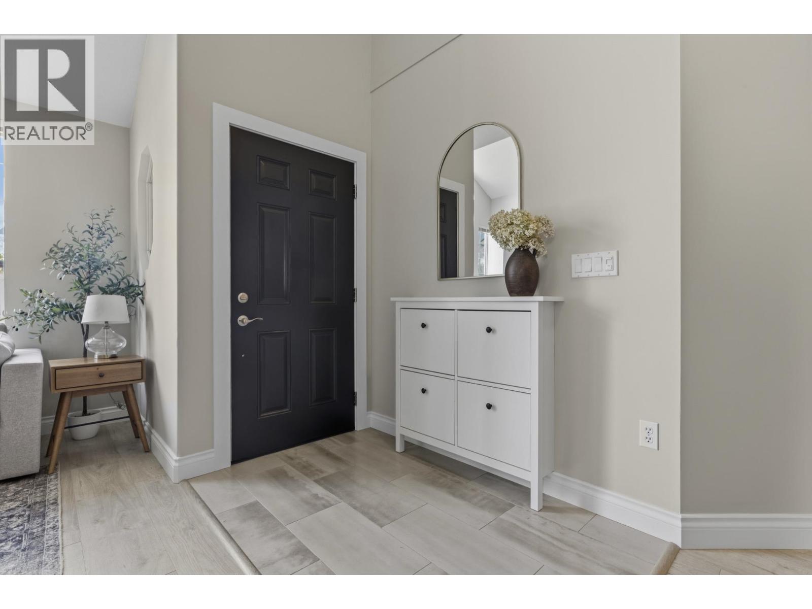 23623 Tamarack Lane, Maple Ridge, British Columbia  V2W 1B3 - Photo 6 - R3114592