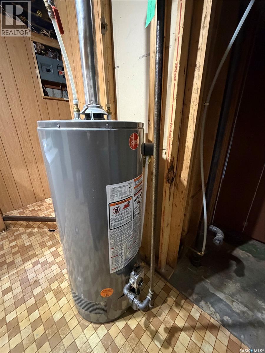 715 Donald Street, Hudson Bay, Saskatchewan  S0E 0Y0 - Photo 30 - SK033590