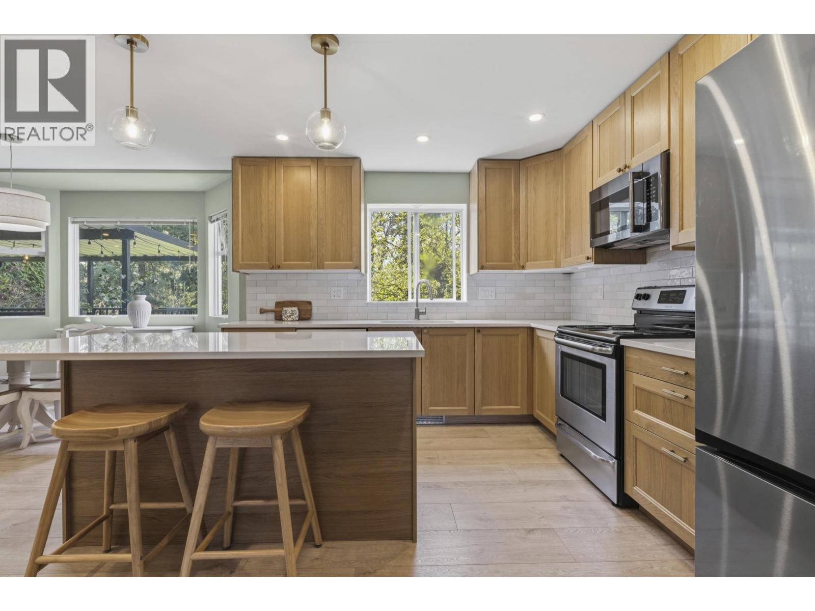 23623 Tamarack Lane, Maple Ridge, British Columbia  V2W 1B3 - Photo 9 - R3114592