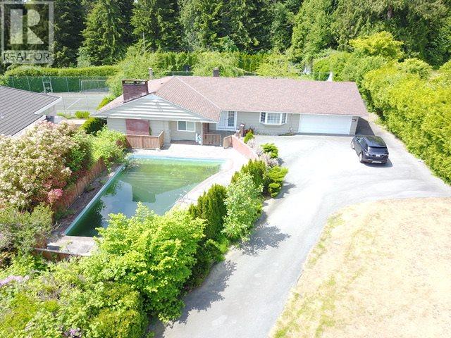 960 PYRFORD ROAD, West Vancouver, British Columbia