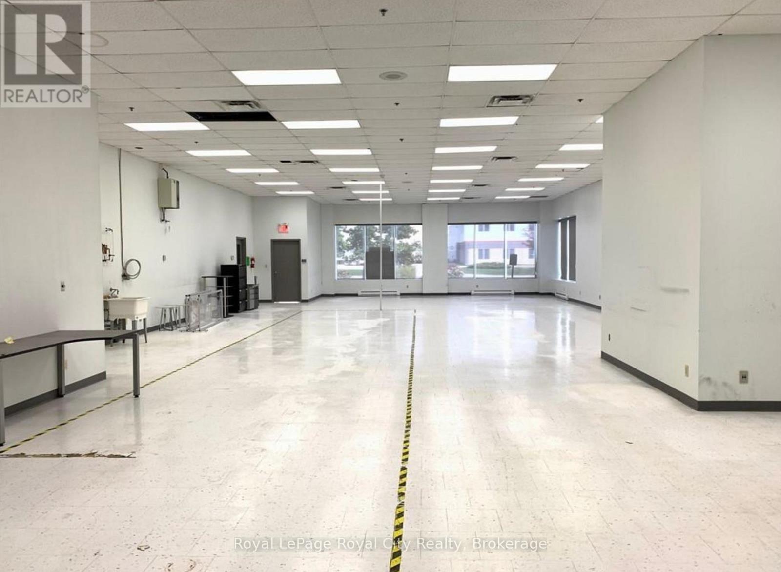 42 Arrow Road, Guelph, Ontario  N1K 1S6 - Photo 11 - X13031386