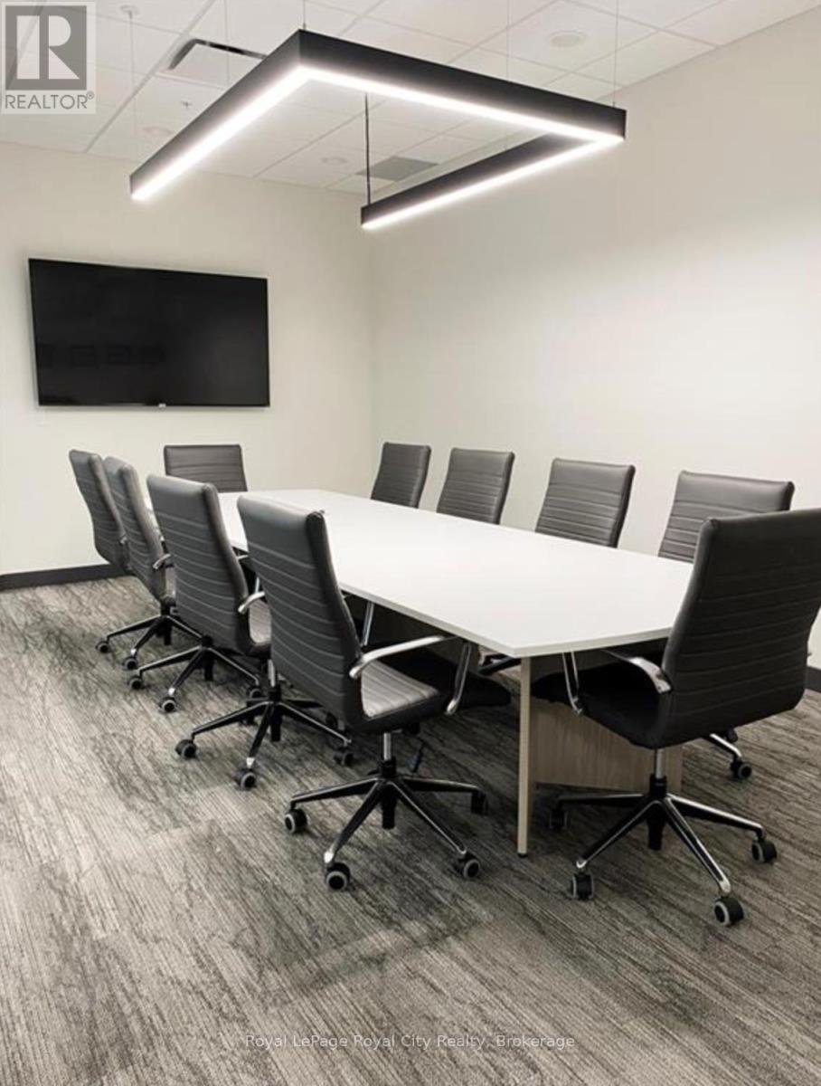 42 Arrow Road, Guelph, Ontario  N1K 1S6 - Photo 4 - X13031386