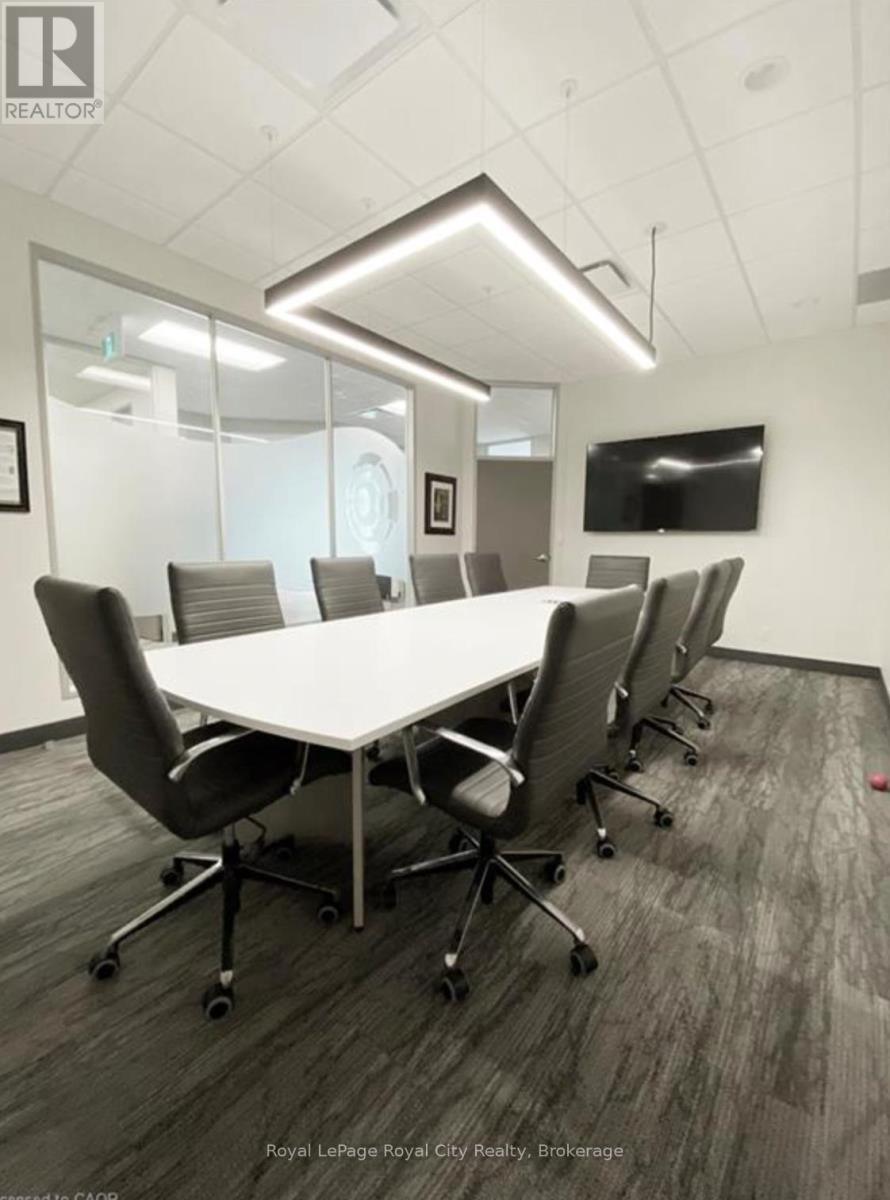 42 Arrow Road, Guelph, Ontario  N1K 1S6 - Photo 5 - X13031386