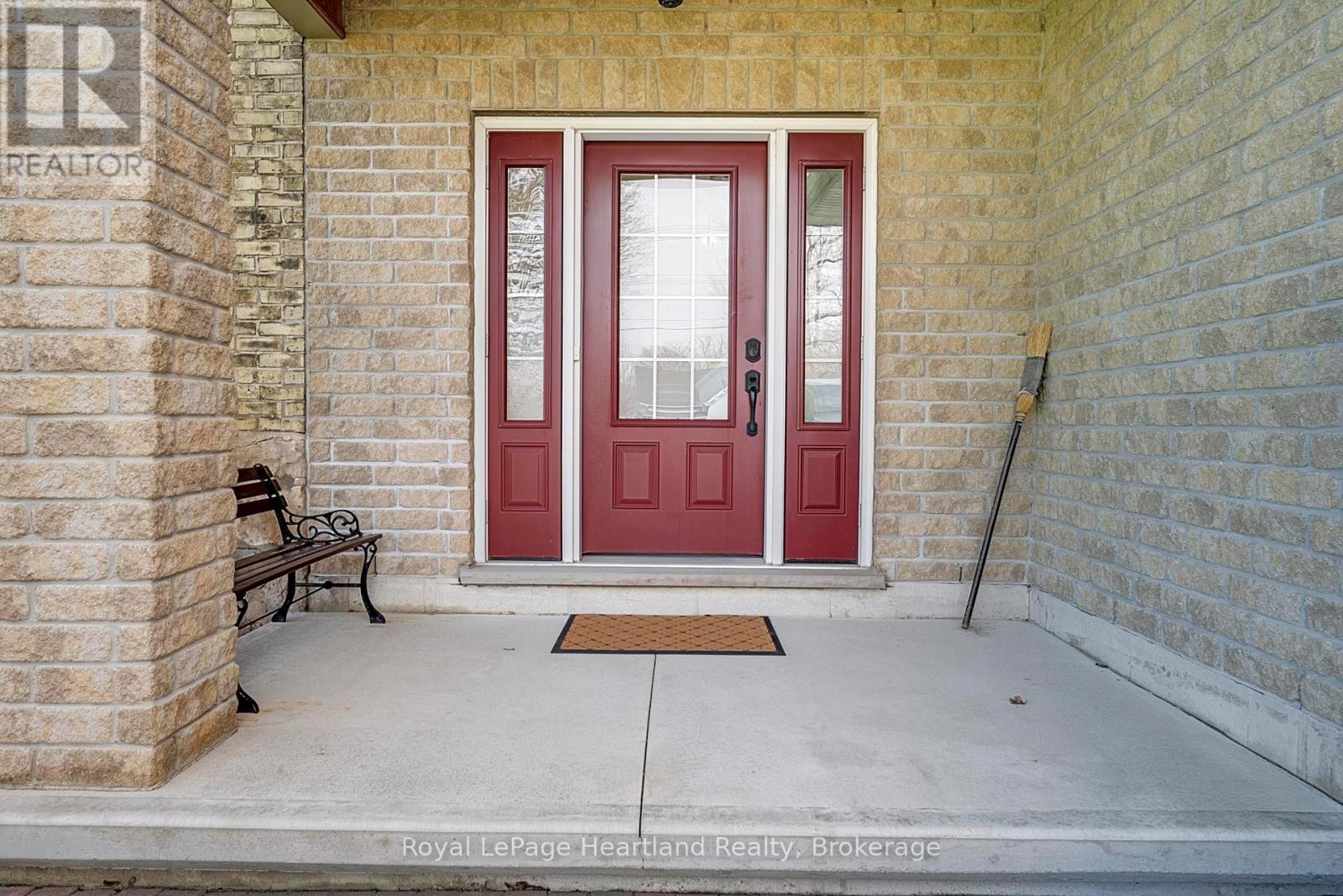 67 Elgin Avenue W, Goderich, Ontario  N7A 2E1 - Photo 6 - X13031420