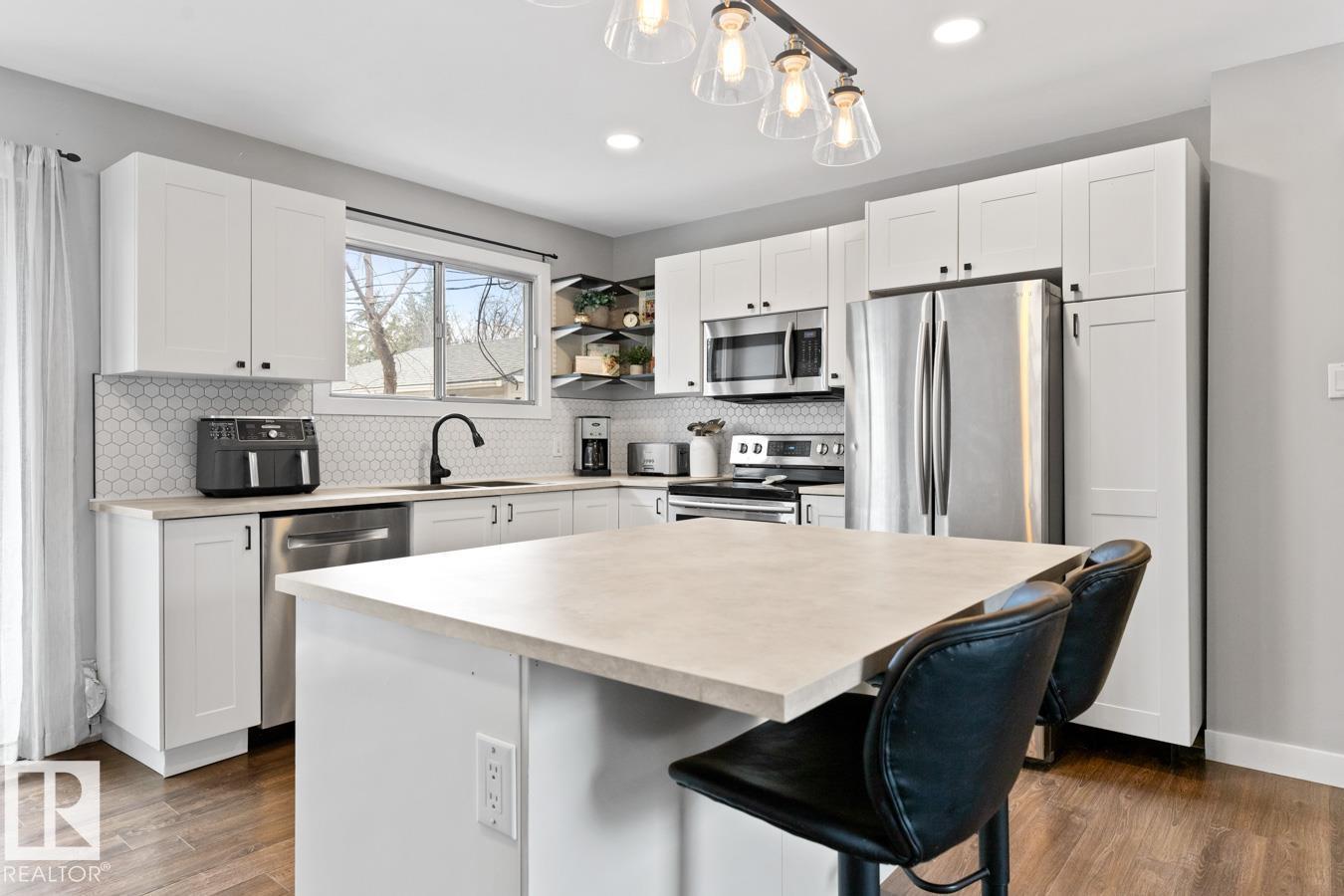 20 Caragana Av, Sherwood Park, Alberta  T8A 1W7 - Photo 7 - E4483530