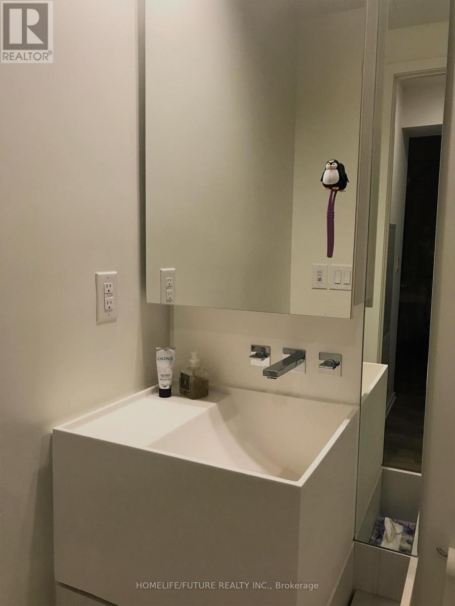 3306 - 1 Bloor Street E, Toronto, Ontario  M4W 0A8 - Photo 8 - C13031314