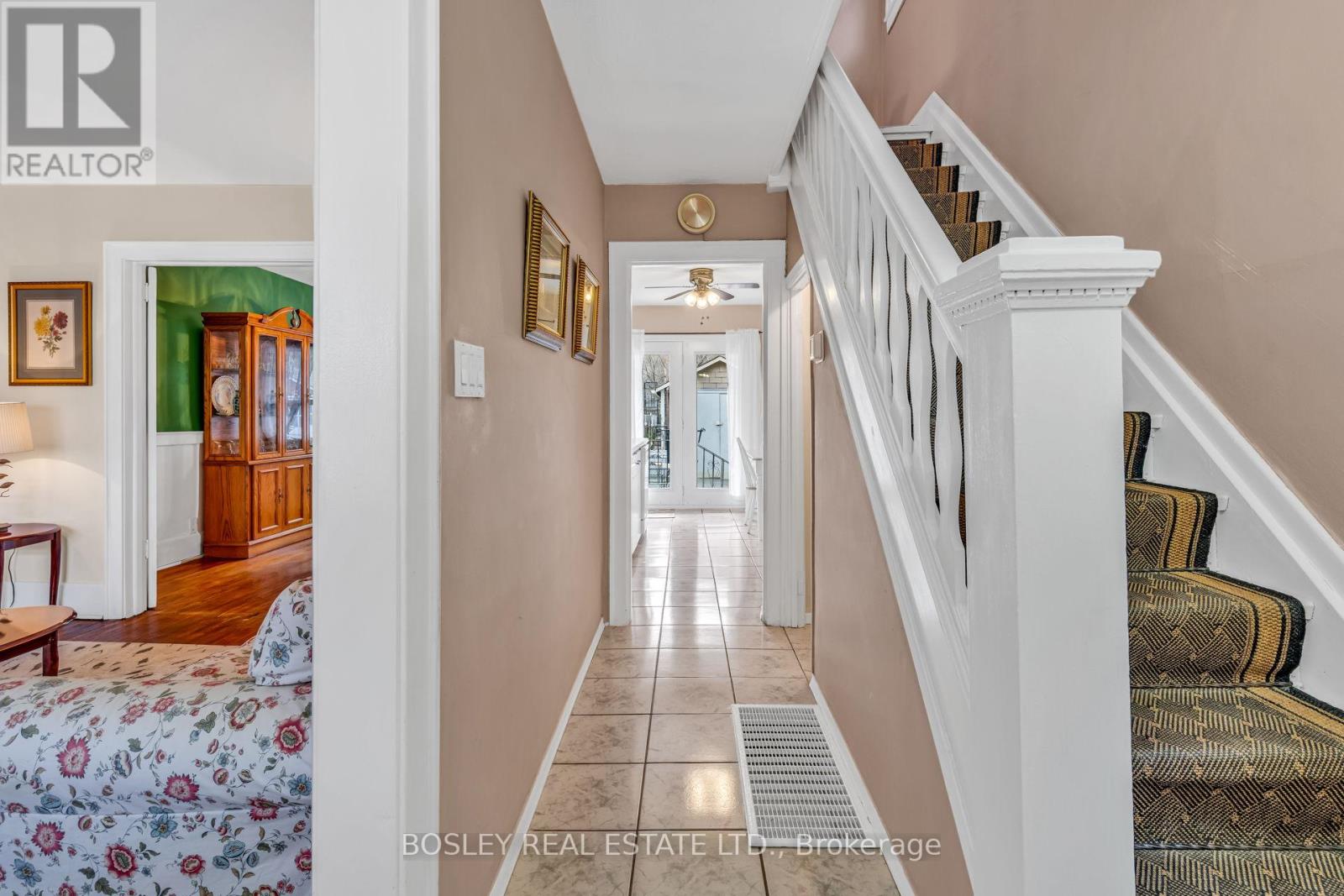 80 Roseneath Gardens, Toronto (Oakwood Village), Ontario  M6C 3X6 - Photo 4 - C13031440