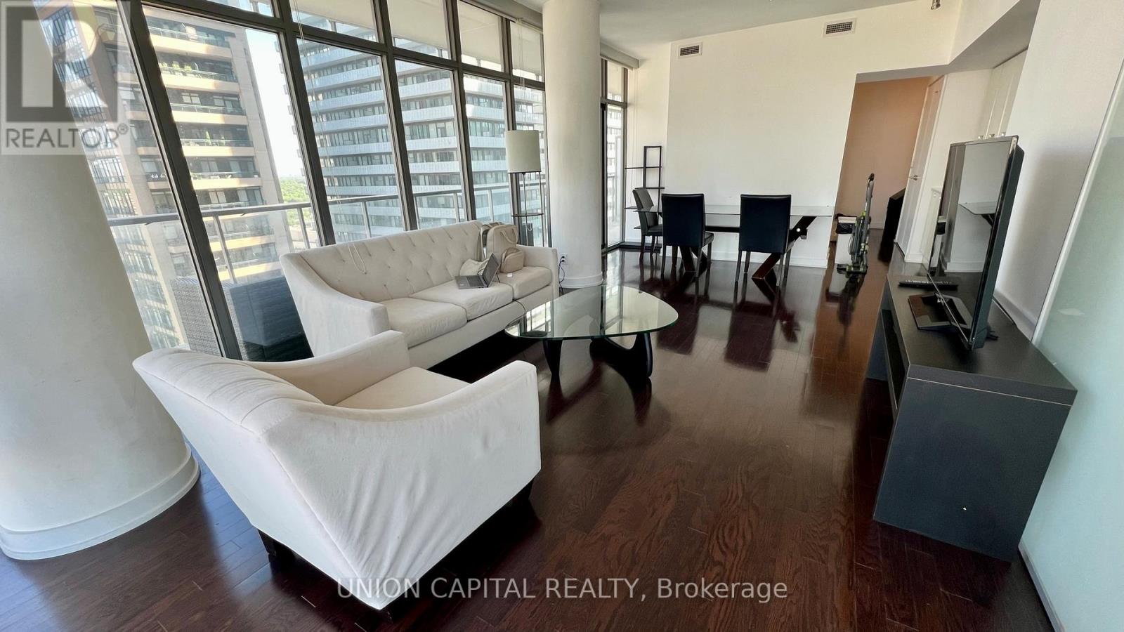 2807 - 33 Charles Street E, Toronto, Ontario  M4Y 0A2 - Photo 2 - C13031444