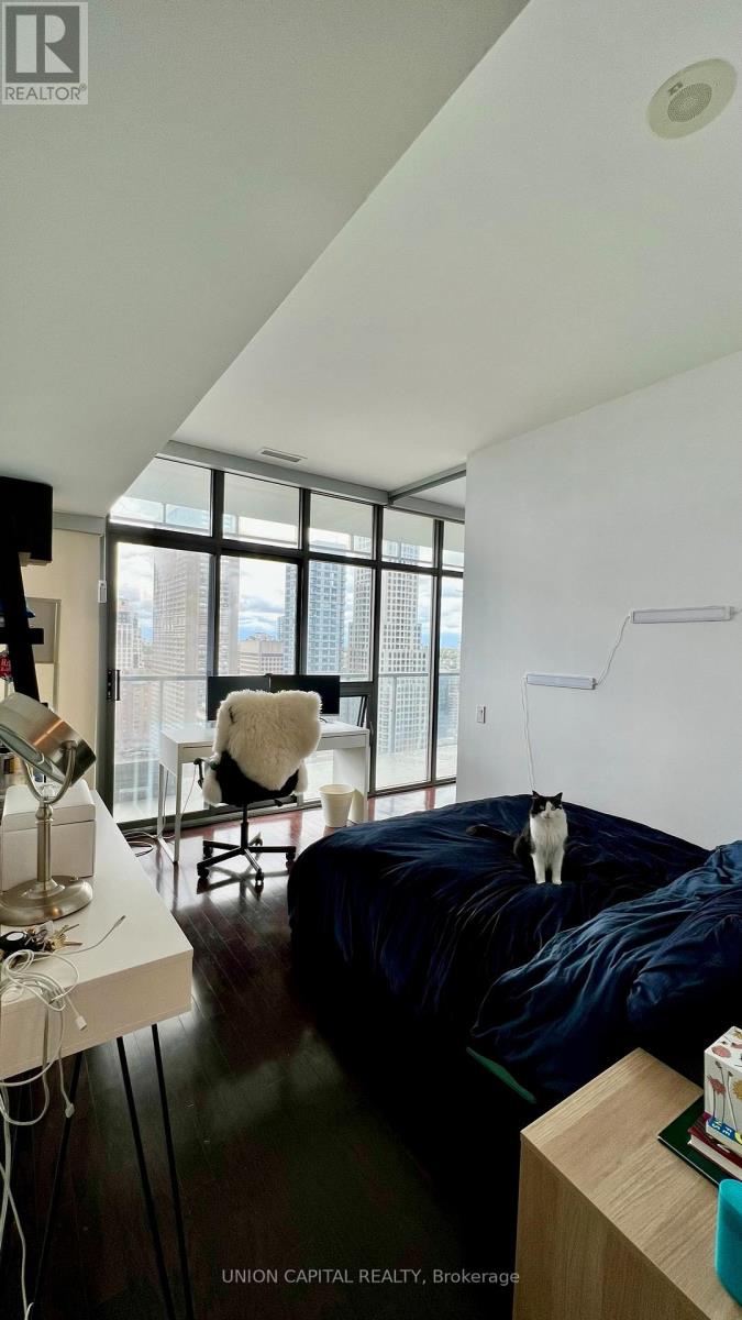 2807 - 33 Charles Street E, Toronto, Ontario  M4Y 0A2 - Photo 4 - C13031444