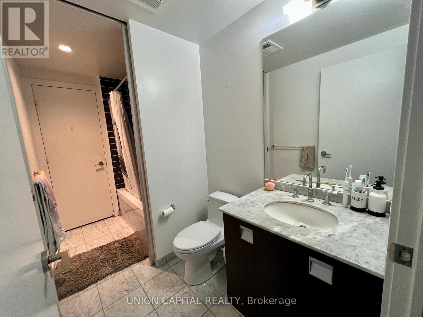 2807 - 33 Charles Street E, Toronto, Ontario  M4Y 0A2 - Photo 9 - C13031444