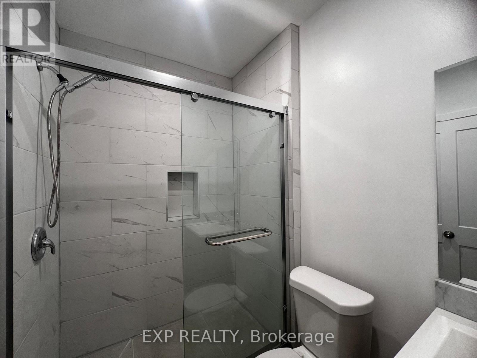 101 - 804a St Clair Avenue W, Toronto, Ontario  M6C 1B6 - Photo 19 - C13031468