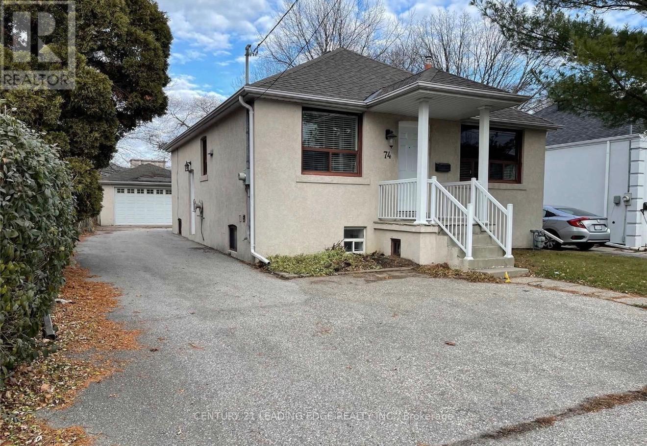 74 Reiner Road, Toronto, Ontario  M3H 2L5 - Photo 2 - C12780356