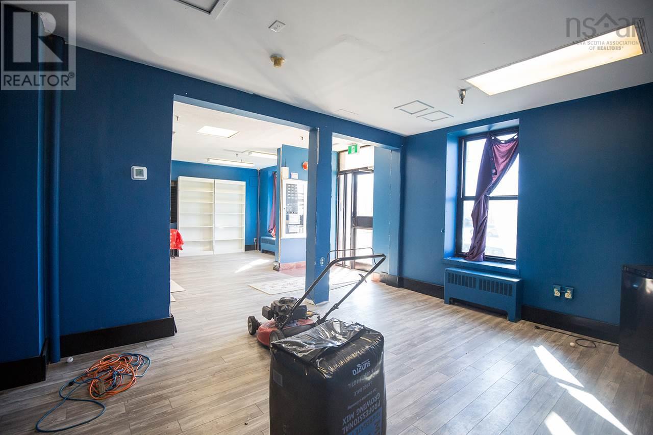 1 Lawrence Street, Amherst, Nova Scotia  B4H 3G5 - Photo 7 - 202606726