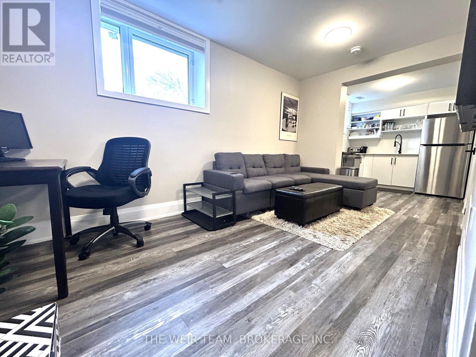 Lower - 31 Heyworth Crescent, Toronto, Ontario  M4E 1T6 - Photo 4 - E13031434