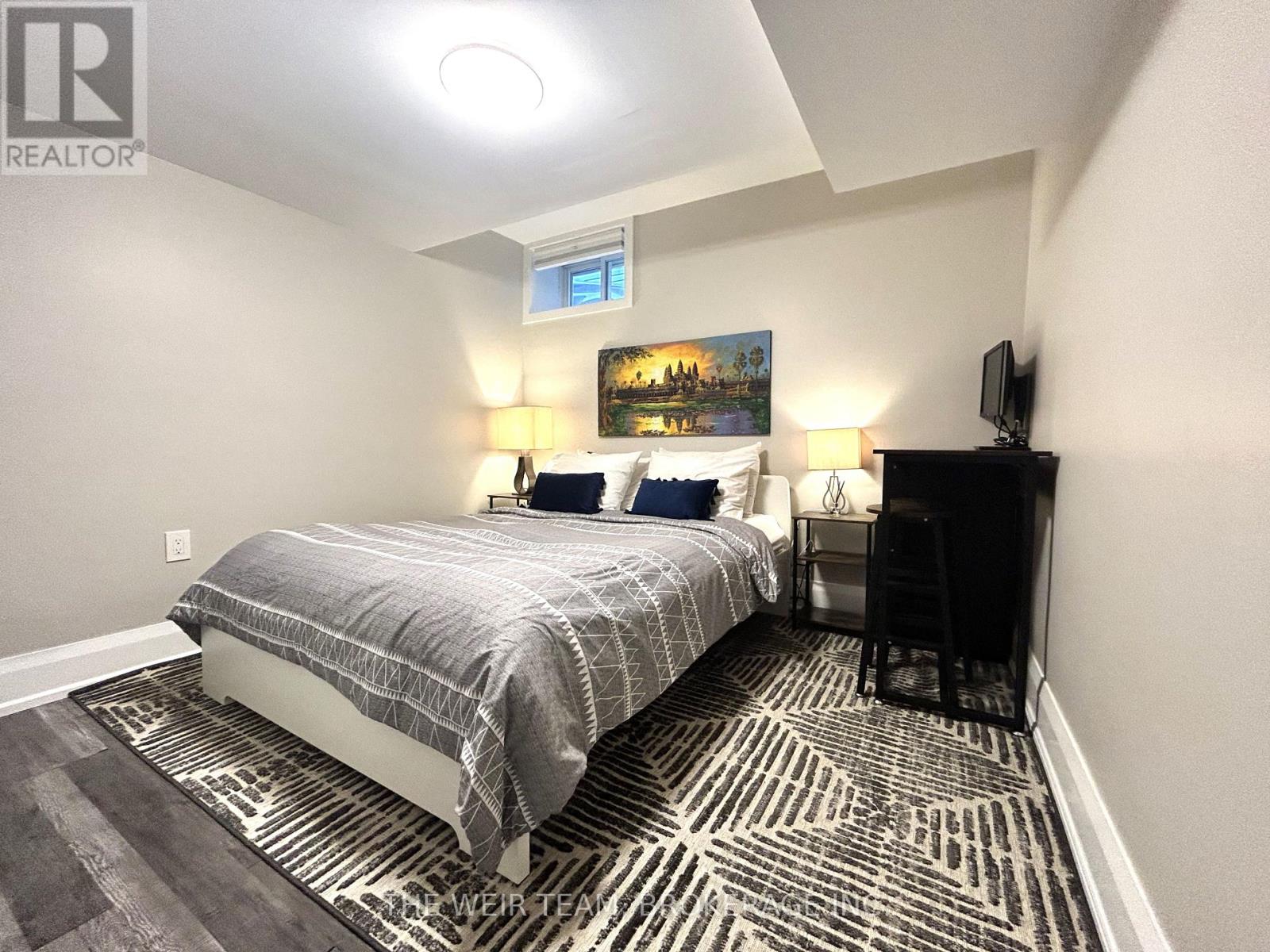 Lower - 31 Heyworth Crescent, Toronto, Ontario  M4E 1T6 - Photo 7 - E13031434