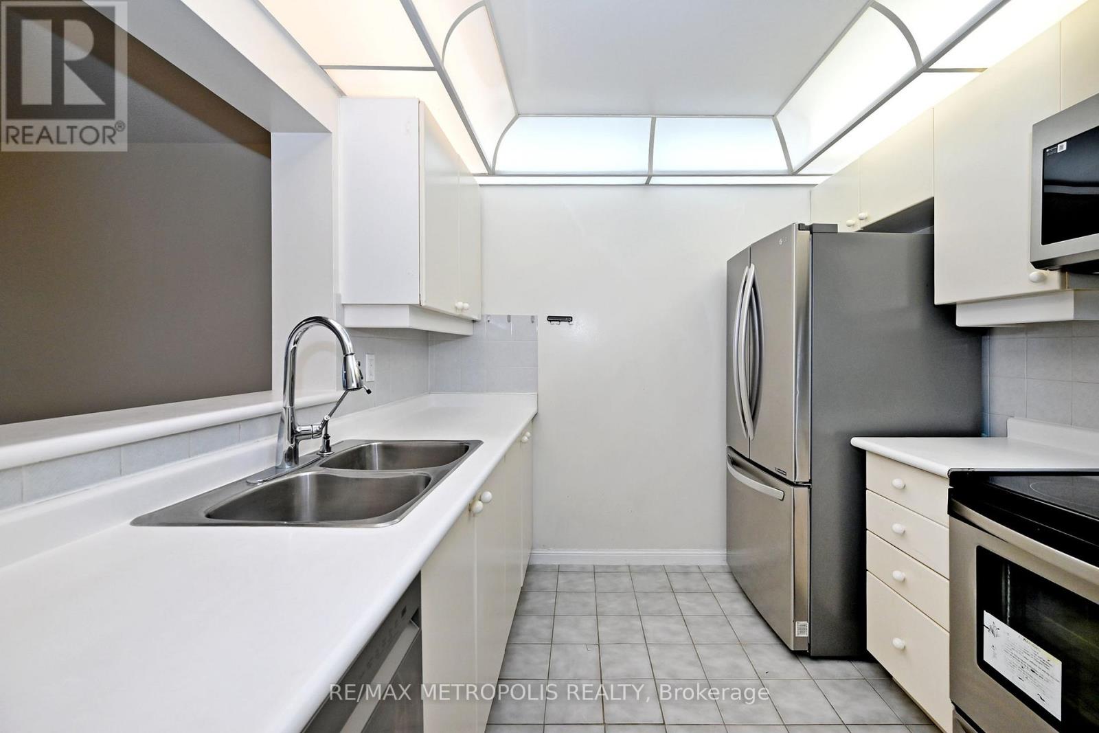 2615 - 88 Corporate Drive, Toronto, Ontario  M1H 3G6 - Photo 17 - E13031504