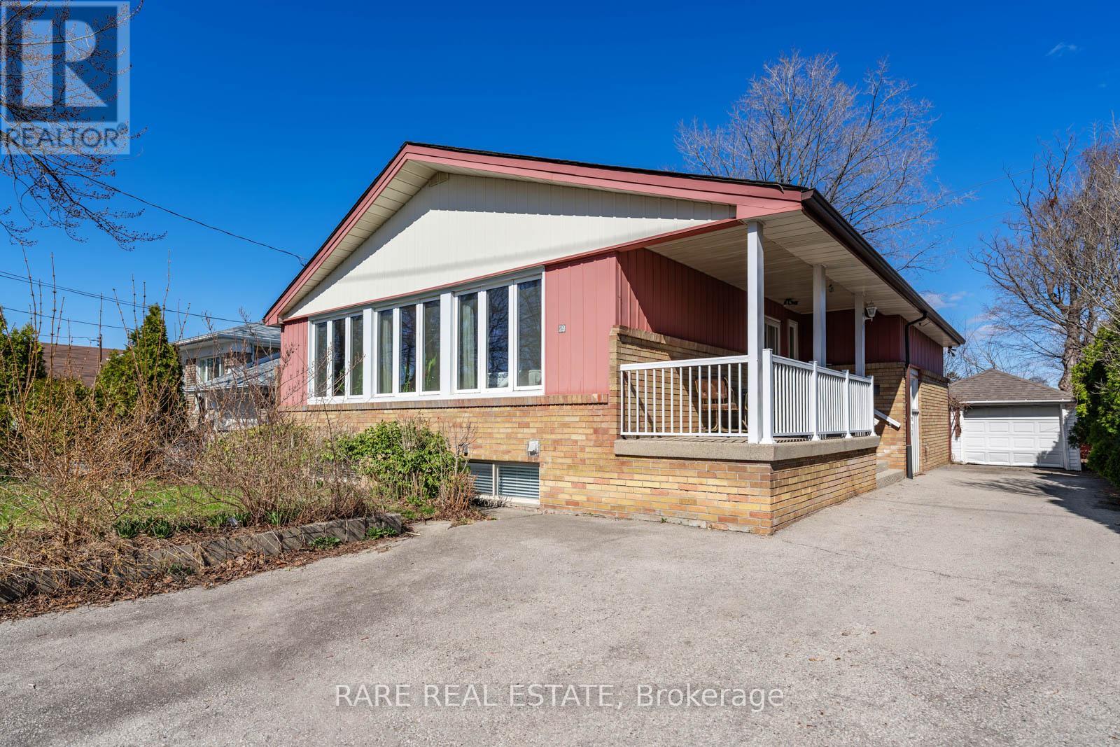 29 LAXFORD AVENUE, Toronto, Ontario