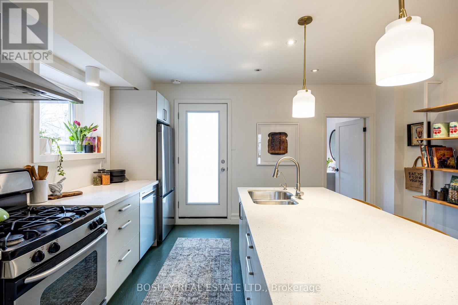 16 Mallon Avenue, Toronto, Ontario  M4M 1P8 - Photo 12 - E13031580