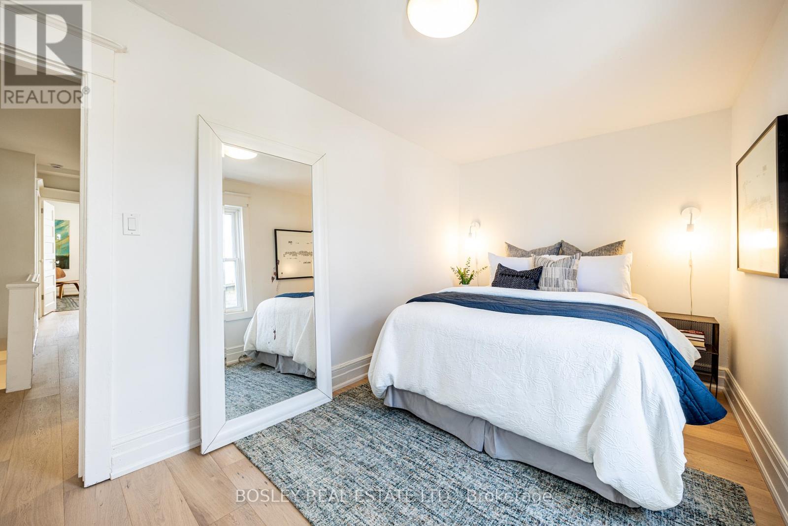 16 Mallon Avenue, Toronto, Ontario  M4M 1P8 - Photo 19 - E13031580