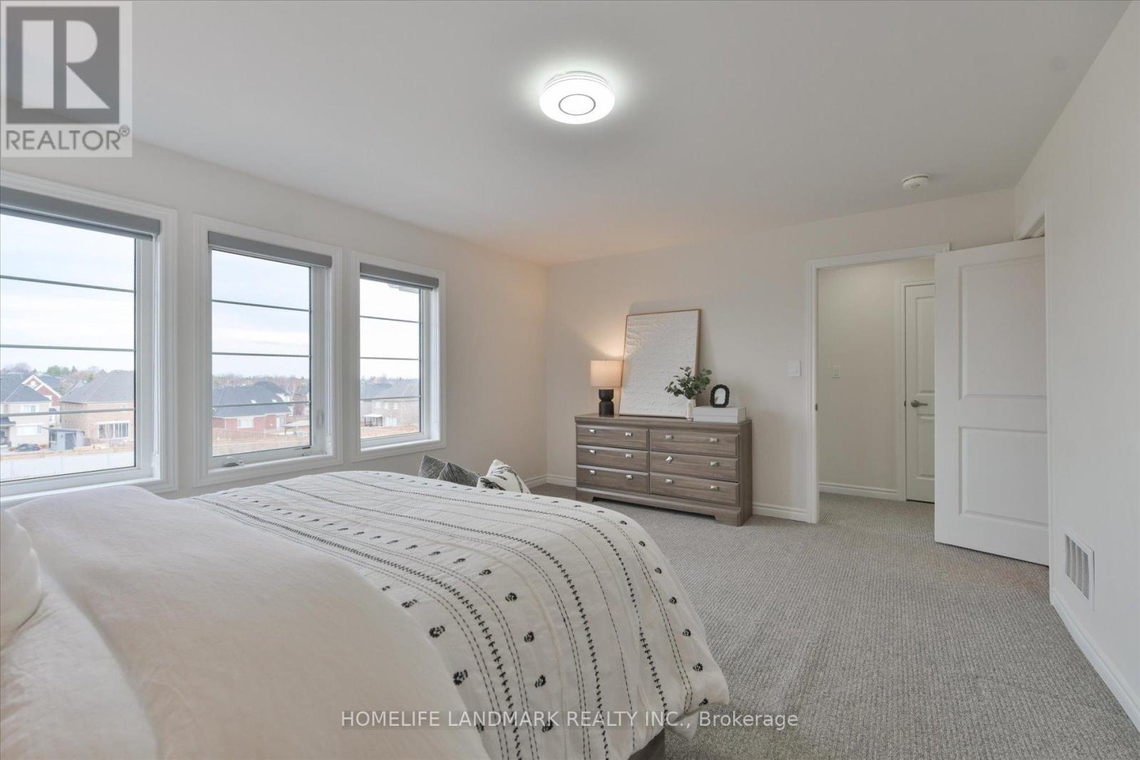 79 Bethpage Crescent, Newmarket, Ontario  L3X 0M4 - Photo 32 - N12986148