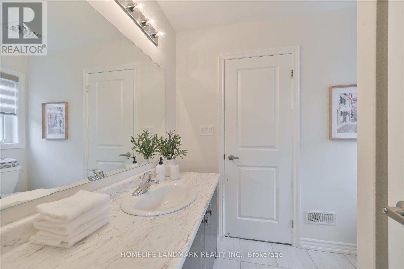 79 Bethpage Crescent, Newmarket, Ontario  L3X 0M4 - Photo 28 - N12986148