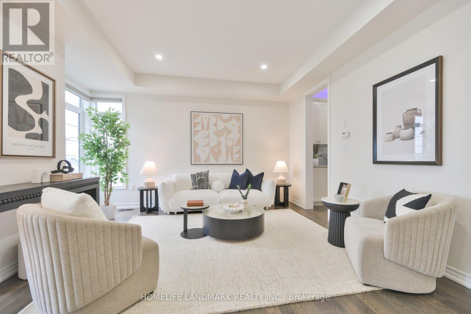 79 Bethpage Crescent, Newmarket, Ontario  L3X 0M4 - Photo 5 - N12986148