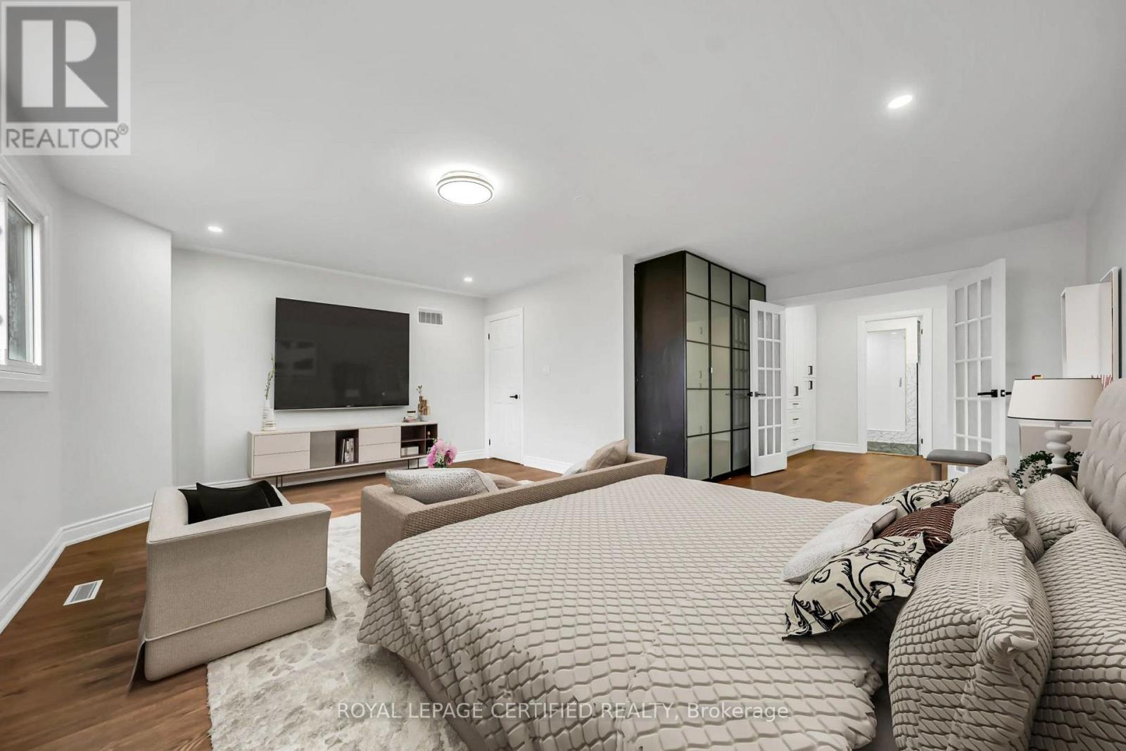 6062 Prairie Circle, Mississauga, Ontario  L5N 5C5 - Photo 20 - W13016756